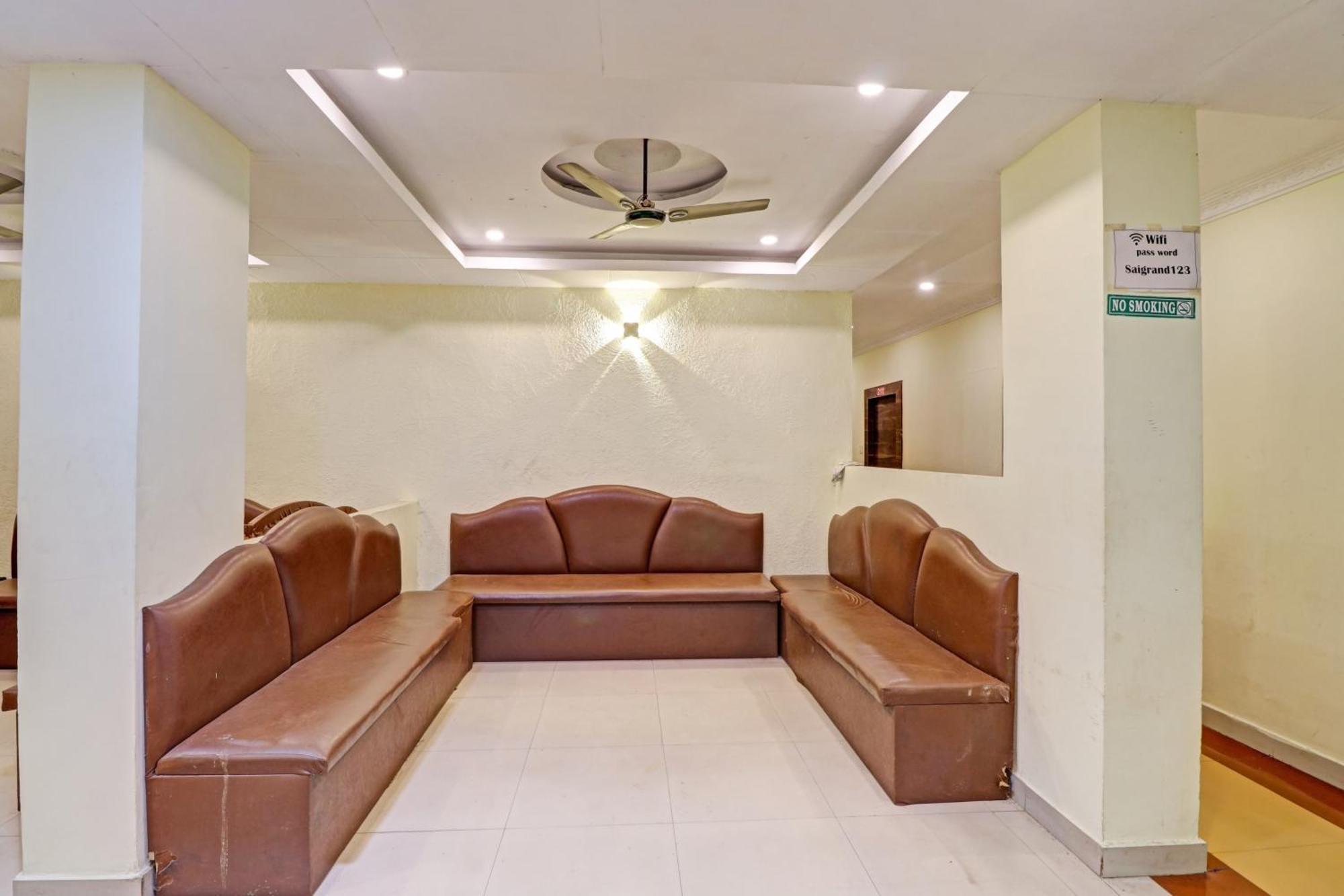 Hotel O Aditya Grand Inn Guntur Luaran gambar